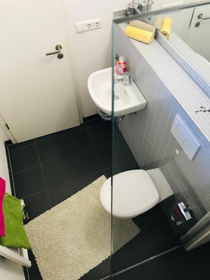 Messe Apartment Am Rhein Köln Ngoại thất bức ảnh